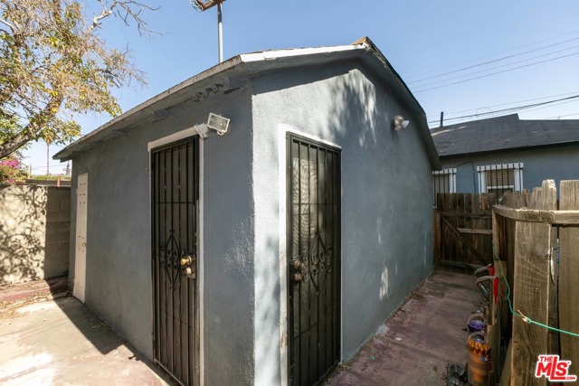  Income Home for Sale in Los Angeles, California