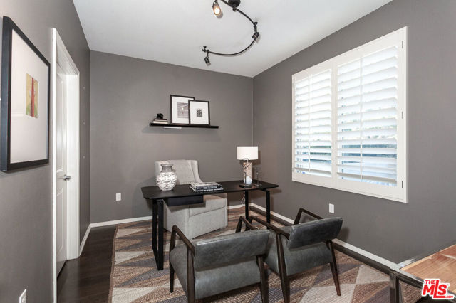3 Bed Home for Sale in Hawthorne, California