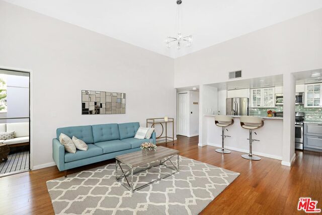 2 Bed Home for Sale in Los Angeles, California