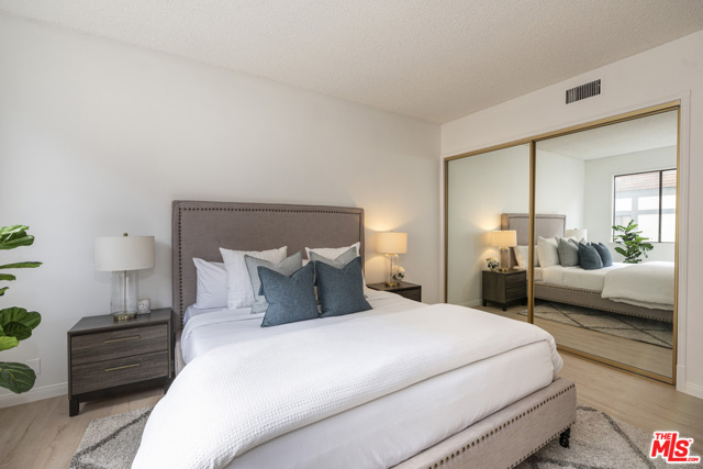 2 Bed Home for Sale in Los Angeles, California