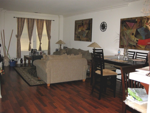 1649 Burr Oak Place
