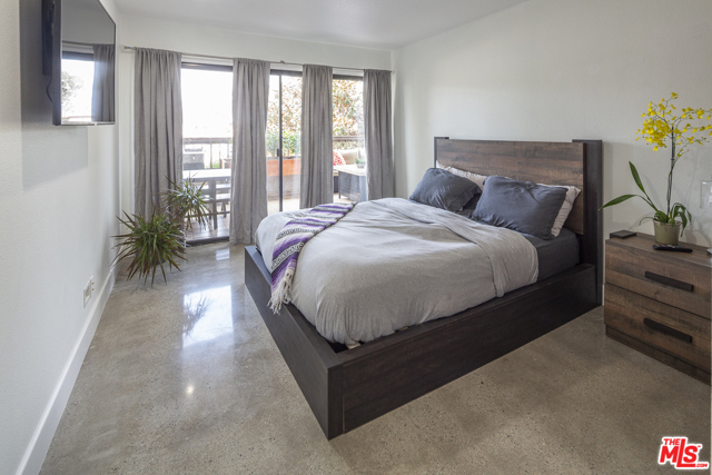 2 Bed Home for Sale in Playa del Rey, California