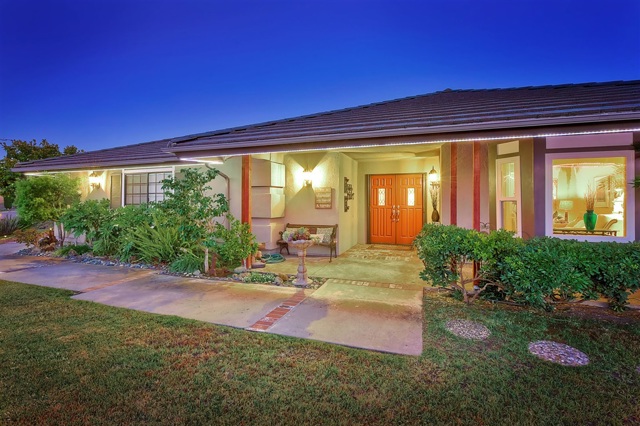 1120 La Sombra Drive