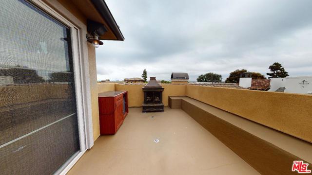 Rooftop Deck