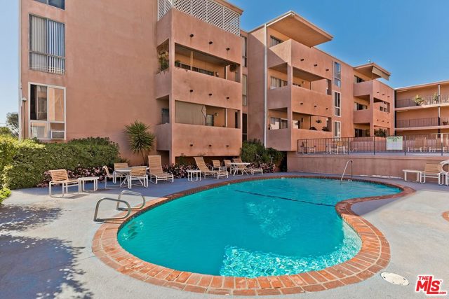 2 Bed Home for Sale in Encino, California