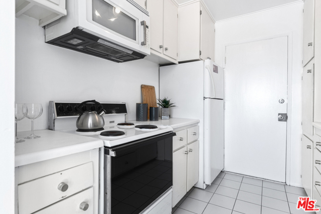 1 Bed Home for Sale in West Hollywood, California
