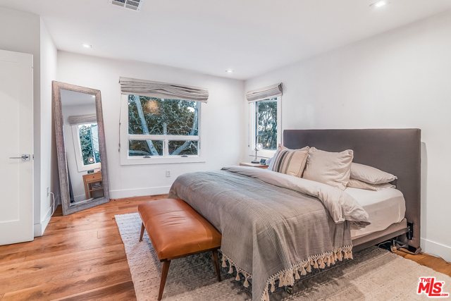 4 Bed Home for Sale in Venice, California