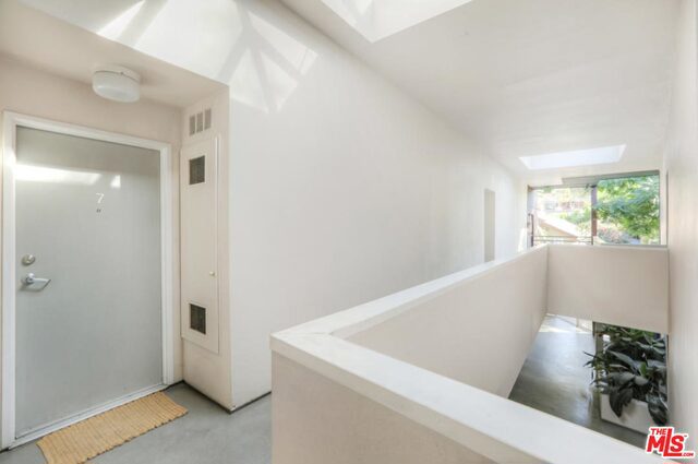 2 Bed Home for Sale in Los Angeles, California
