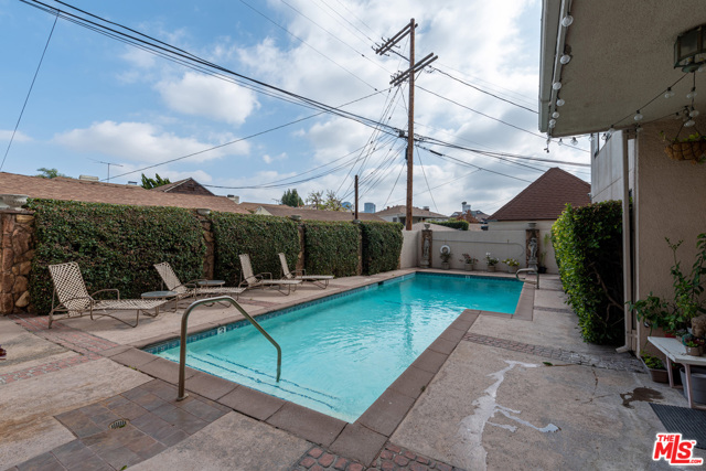 2 Bed Home for Sale in Los Angeles, California