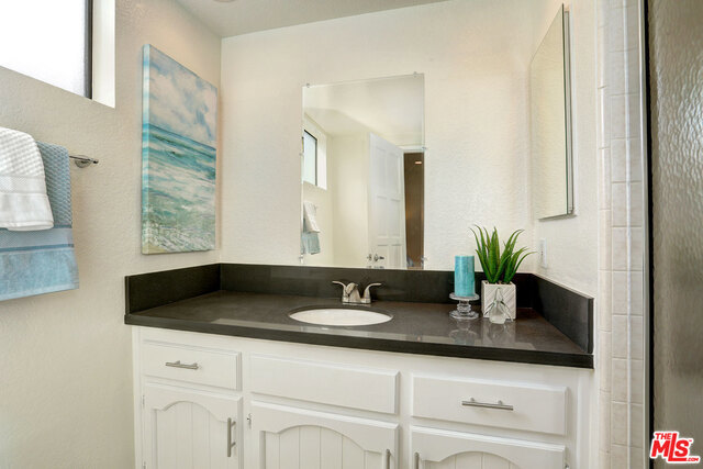 106 LUCIA Avenue, Redondo Beach, California 90277, 2 Bedrooms Bedrooms, ,3 BathroomsBathrooms,Residential,Sold,LUCIA,18323280