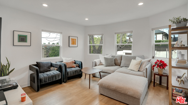 2 Bed Home for Sale in Los Angeles, California