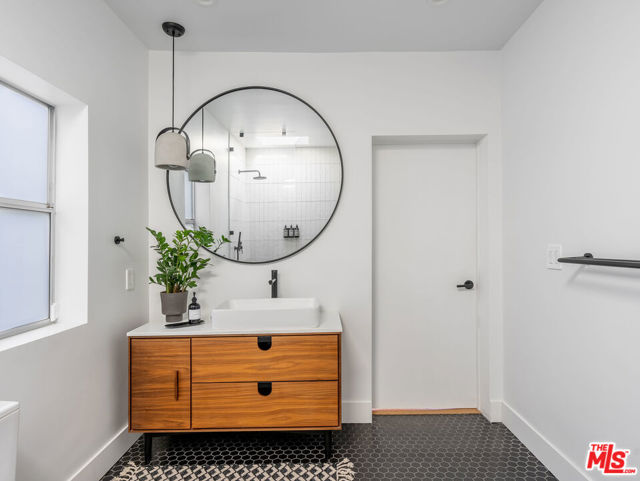 3 Bed Home for Sale in Los Angeles, California