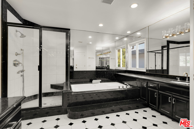 4 Bed Home for Sale in Beverly Hills, California