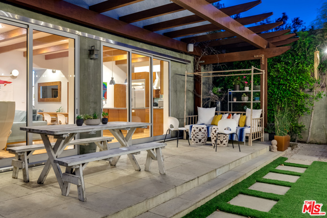 4 Bed Home for Sale in Venice, California