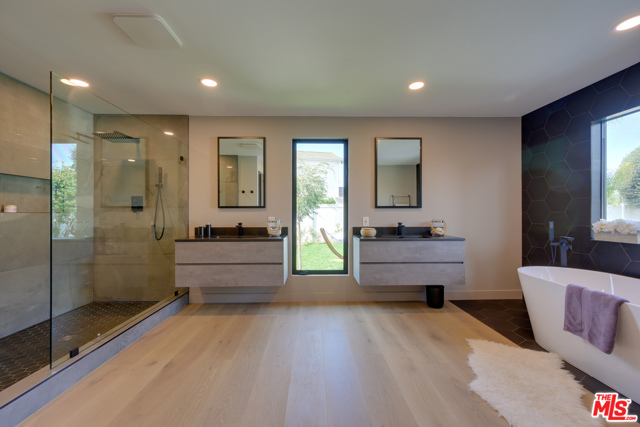 4 Bed Home for Sale in Encino, California