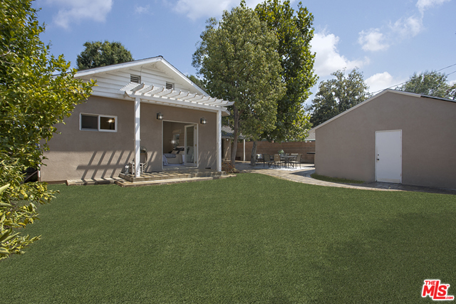 3 Bed Home for Sale in Lake Balboa, California