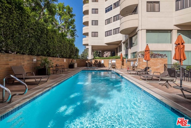 2 Bed Home for Sale in Los Angeles, California