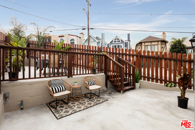 1700 FORD Avenue, Redondo Beach, California 90278, 3 Bedrooms Bedrooms, ,2 BathroomsBathrooms,Residential,Sold,FORD,19430724