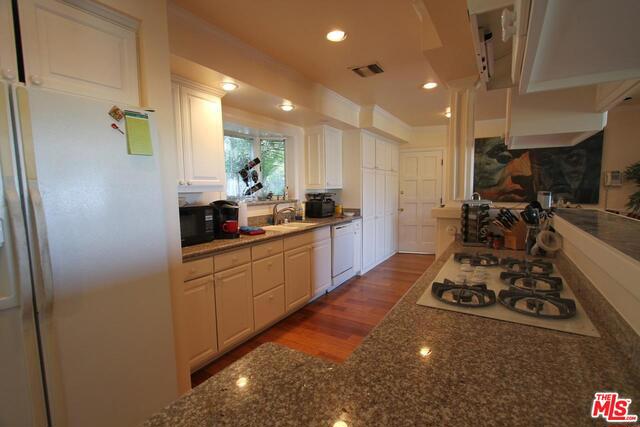 3 Bed Home for Sale in Sherman Oaks, California