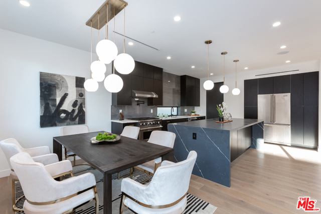5 Bed Home for Sale in Venice, California