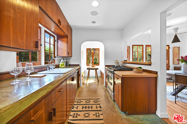 3 Bed Home for Sale in Venice, California