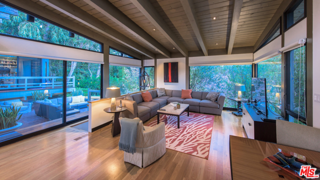 3 Bed Home for Sale in Los Angeles, California
