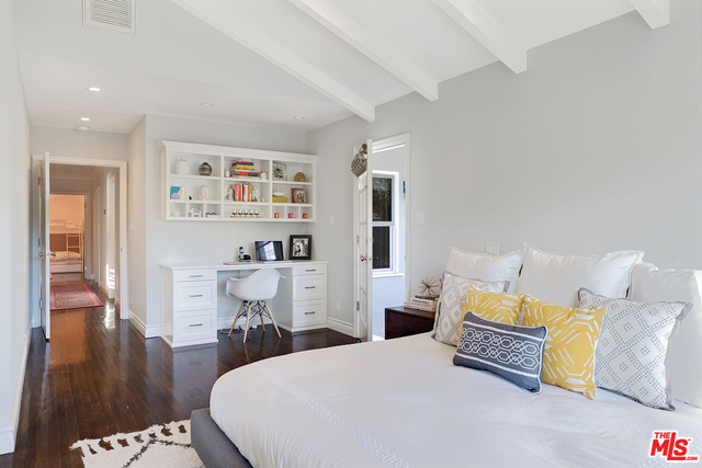 3 Bed Home for Sale in Sherman Oaks, California