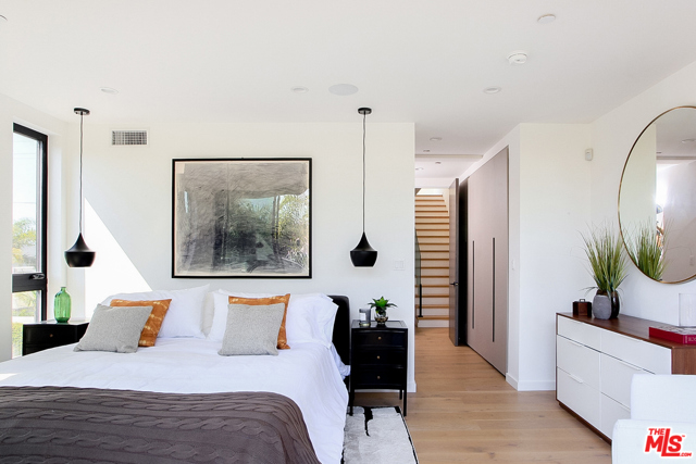 3 Bed Home for Sale in Venice, California