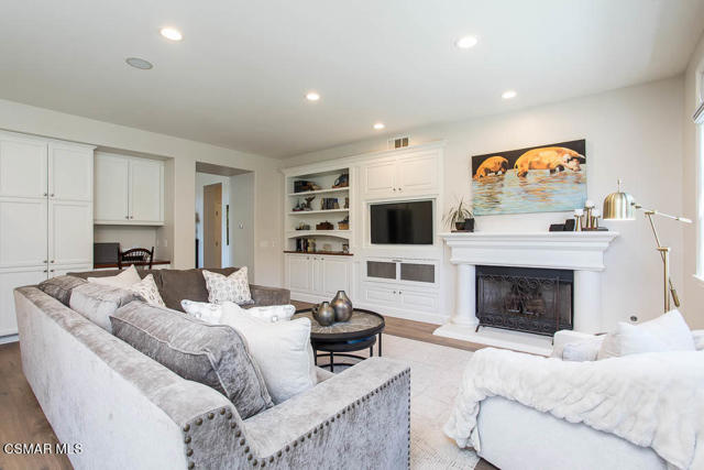 4 Bed Home for Sale in Newbury Park, California