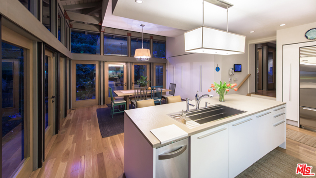 3 Bed Home for Sale in Los Angeles, California