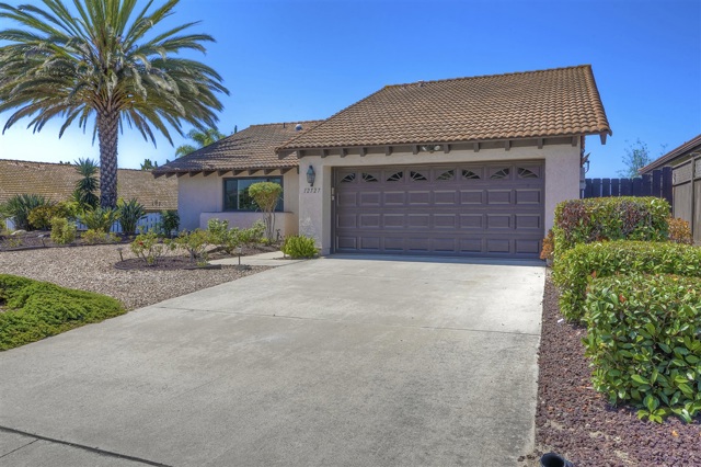12727 Camino Emparrado