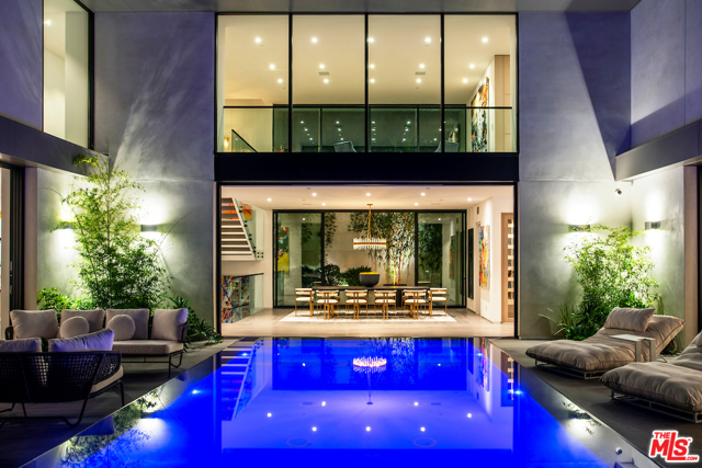 Photo of 1860 N DOHENY Drive, Los Angeles, CA 90069