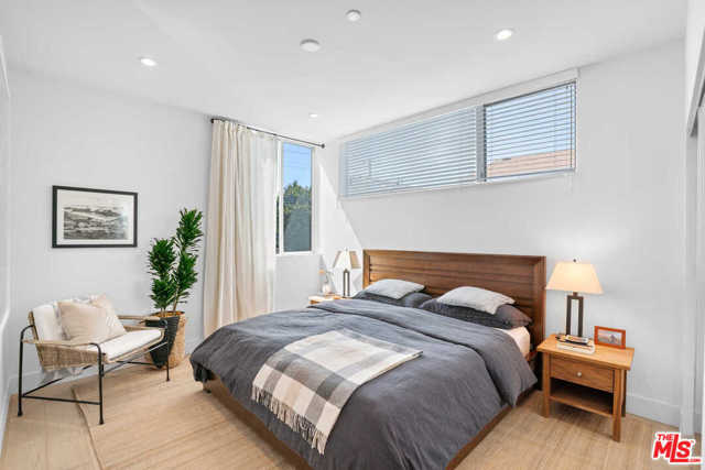 3 Bed Home for Sale in Venice, California