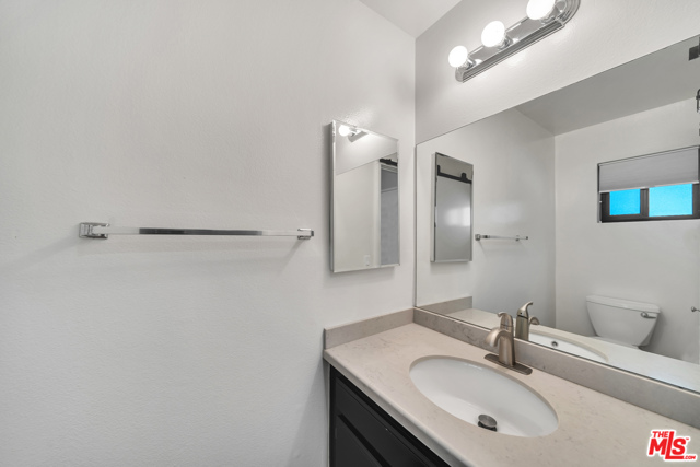 2 Bed Home for Sale in Van Nuys, California