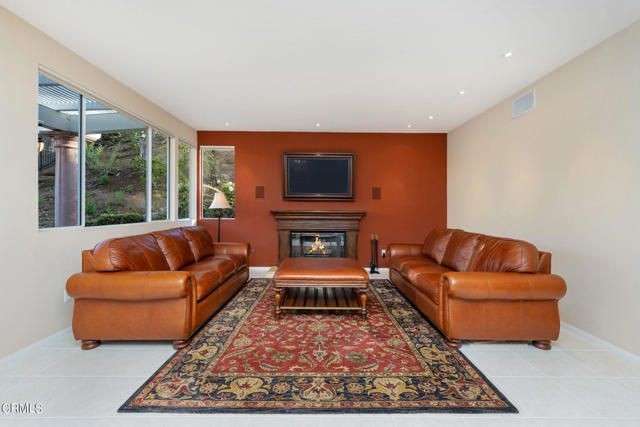 5 Bed Home for Sale in Newbury Park, California