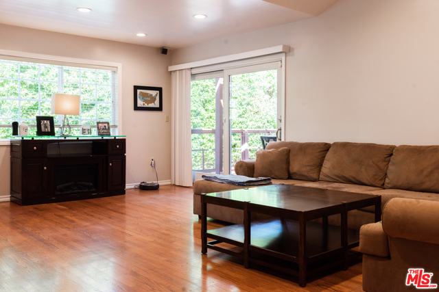 4 Bed Home for Sale in Encino, California