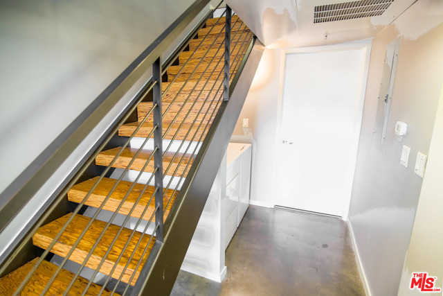 2 Bed Home for Sale in Los Angeles, California