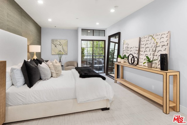 2 Bed Home for Sale in Beverly Hills, California