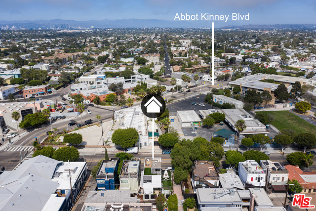 3 Bed Home for Sale in Venice, California