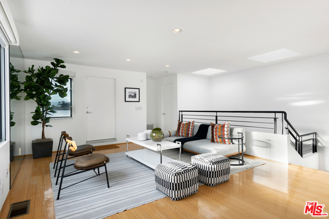 3 Bed Home for Sale in Venice, California