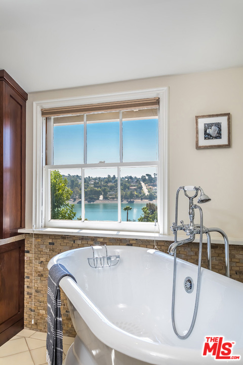 3 Bed Home for Sale in Los Angeles, California