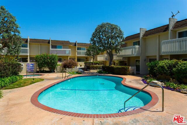 1200 OPAL Street, Redondo Beach, California 90277, 2 Bedrooms Bedrooms, ,3 BathroomsBathrooms,Residential,Sold,OPAL,18363912