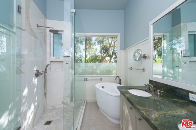 2 Bed Home for Sale in Santa Monica, California