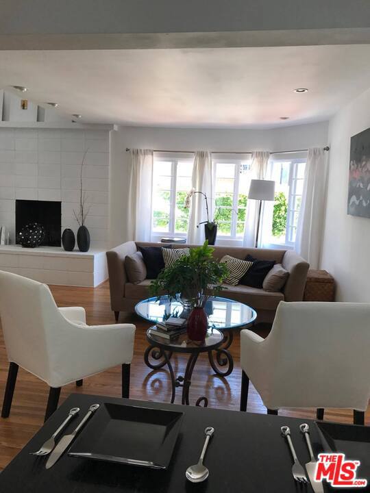 333 19Th Street, Manhattan Beach, California 90266, 5 Bedrooms Bedrooms, ,3 BathroomsBathrooms,Residential,Sold,19Th,21678480
