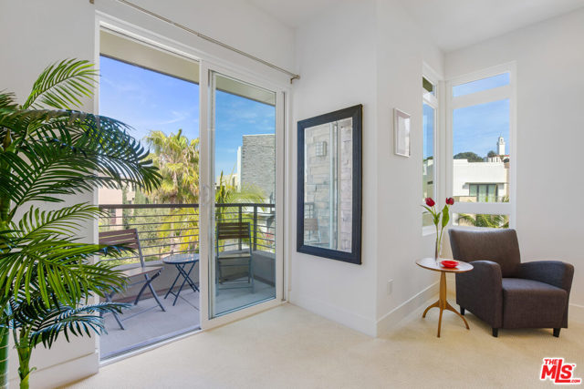 3 Bed Home for Sale in Playa Vista, California