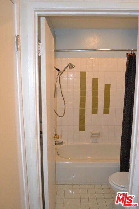 1 Bed Home for Sale in West Hollywood, California