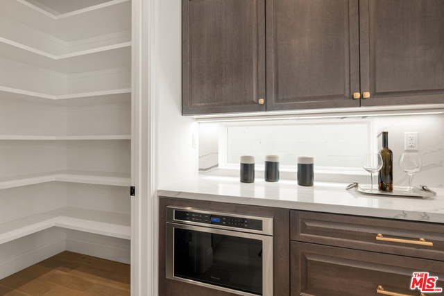 1813 OAK Avenue, Manhattan Beach, California 90266, 5 Bedrooms Bedrooms, ,4 BathroomsBathrooms,Residential,Sold,OAK,19433822