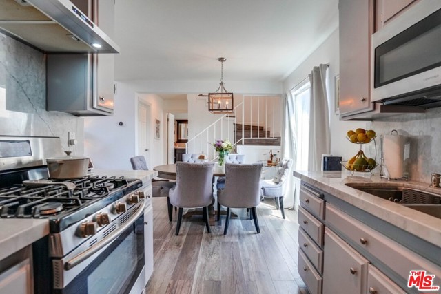 2 Bed Home for Sale in Studio City, California