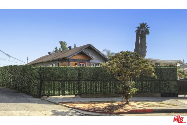 2 Bed Home for Sale in Los Angeles, California