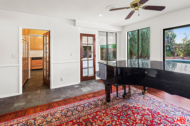 3 Bed Home for Sale in Lake Balboa, California
